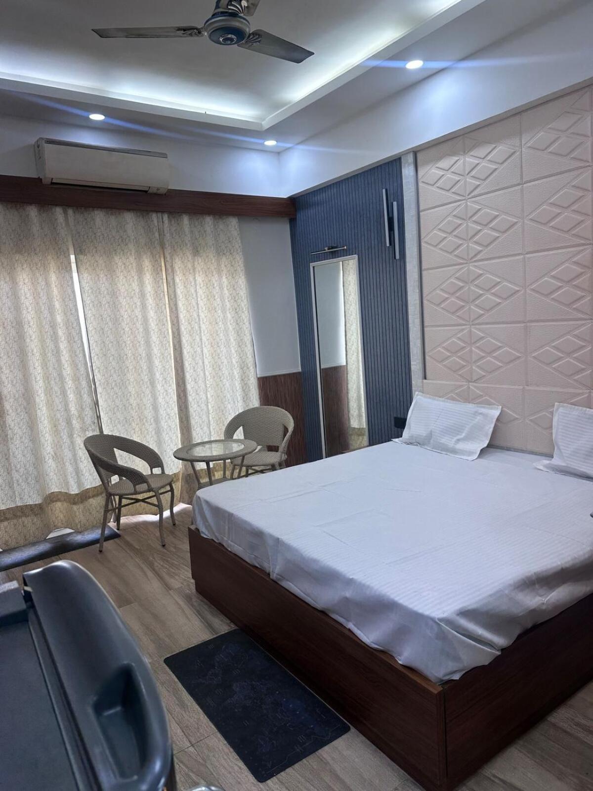 Hotel Velvet Greater Noida Dış mekan fotoğraf